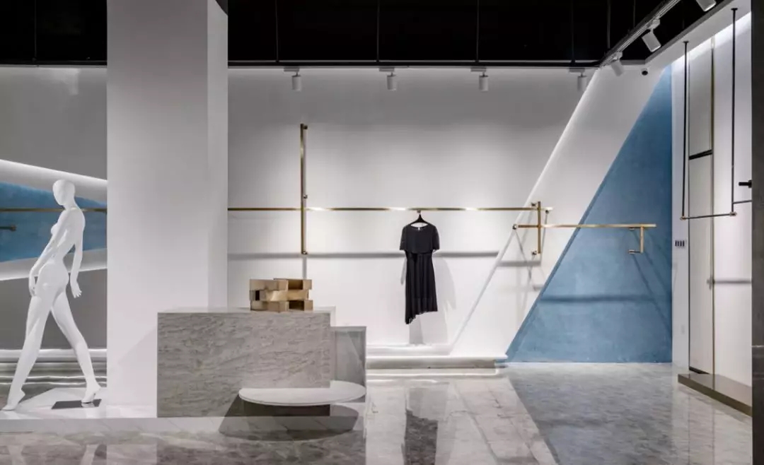 成(chéng)都(dōu)商鋪裝修