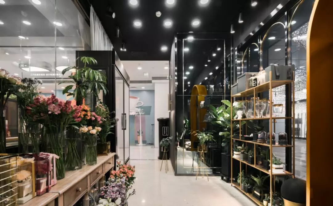 成(chéng)都(dōu)商鋪裝修