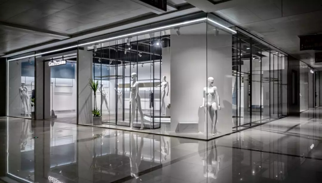 成(chéng)都(dōu)商鋪裝修