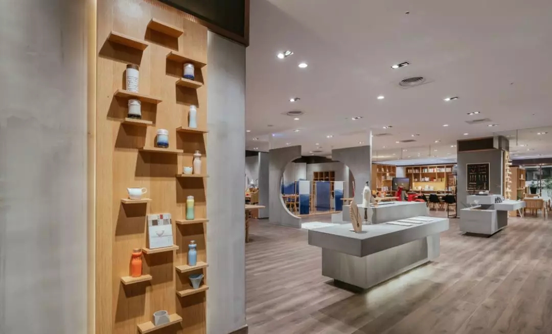 成(chéng)都(dōu)商鋪裝修