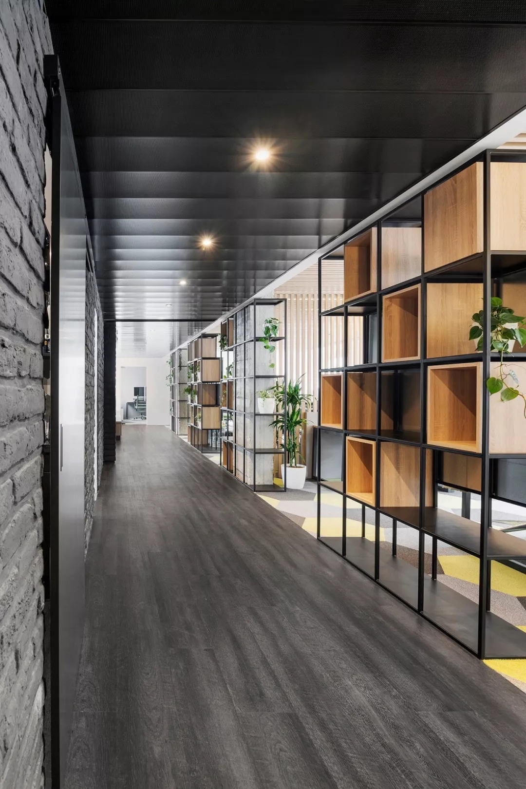 成(chéng)都(dōu)辦公室裝修