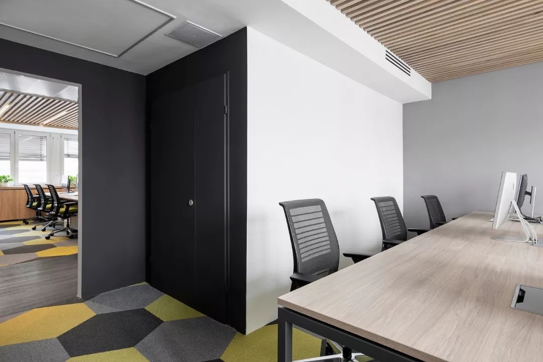 成(chéng)都(dōu)辦公室裝修